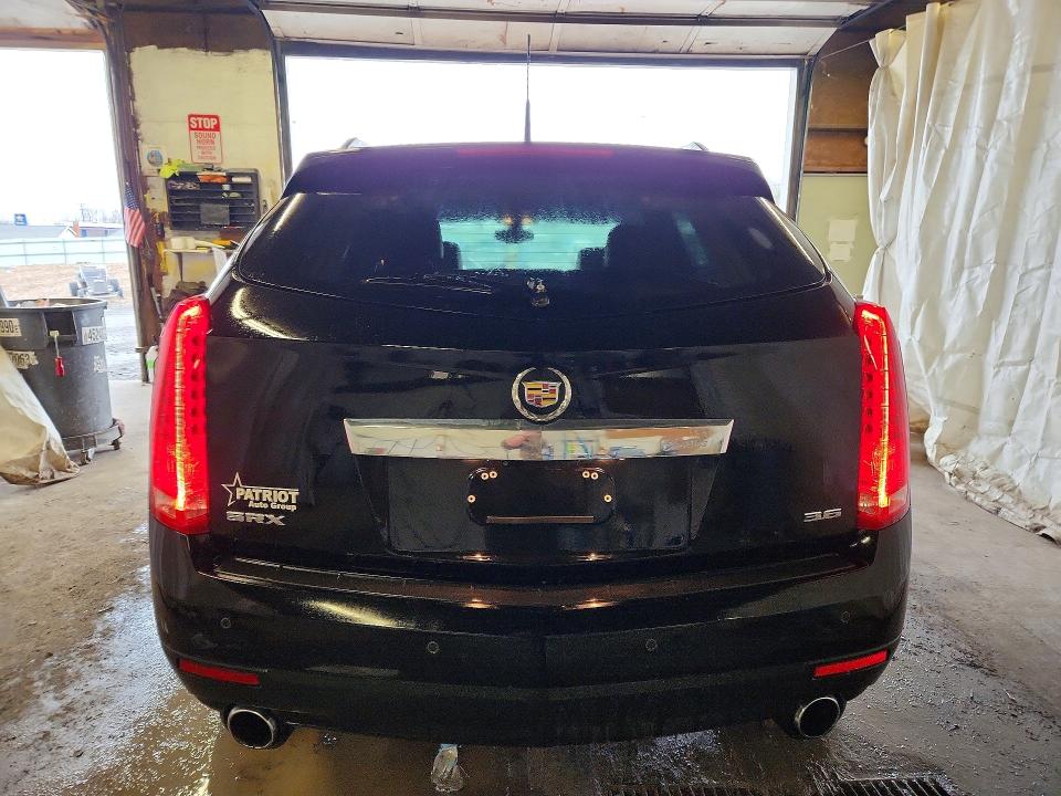 2014 Cadillac Srx მანქანა იყიდება აუქციონზე, vin: 3GYFNBE36ES615625, აუქციონის ნომერი: 46673686