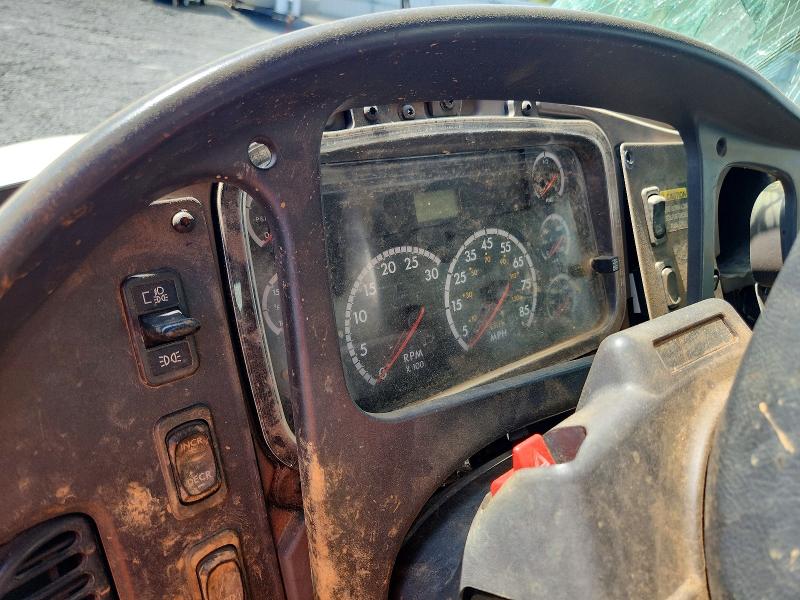 2008 Freightliner M2 მანქანა იყიდება აუქციონზე, vin: 1FVACWDT28HZ72364, აუქციონის ნომერი: 47105736