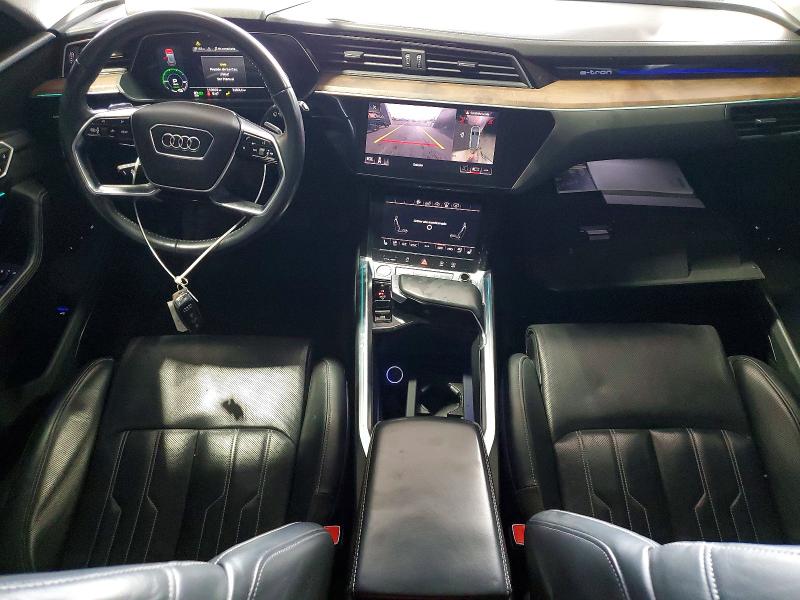 45755136 :رقم المزاد ، WA1VABGE2KB023281 vin ، 2019 Audi E-tron مزاد بيع