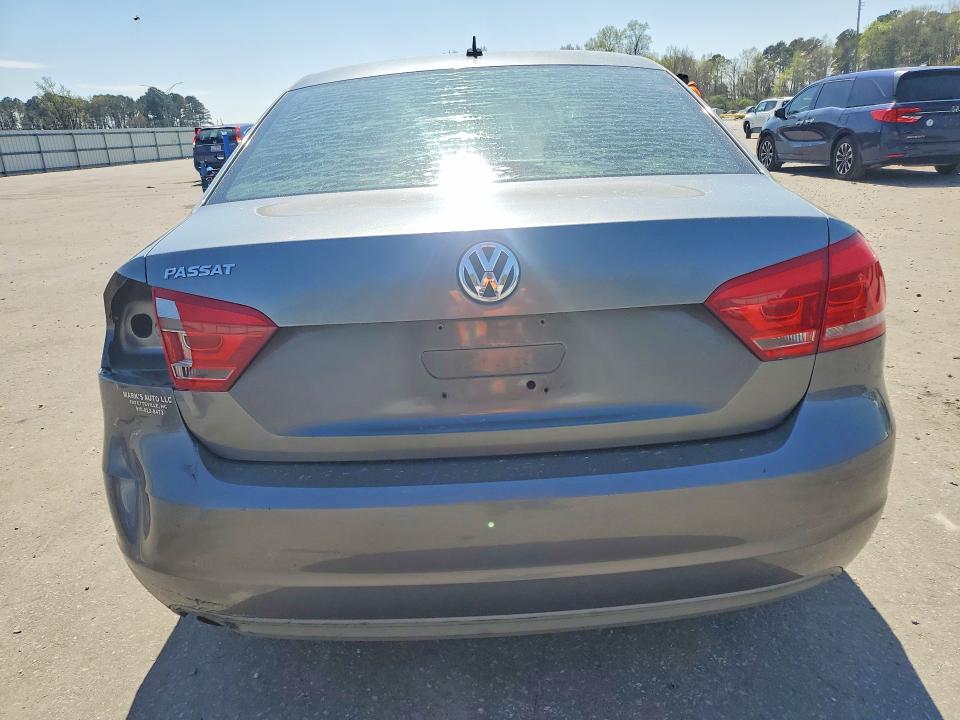 2013 Volkswagen Passat მანქანა იყიდება აუქციონზე, vin: 1VWAP7A35DC030825, აუქციონის ნომერი: 46921596