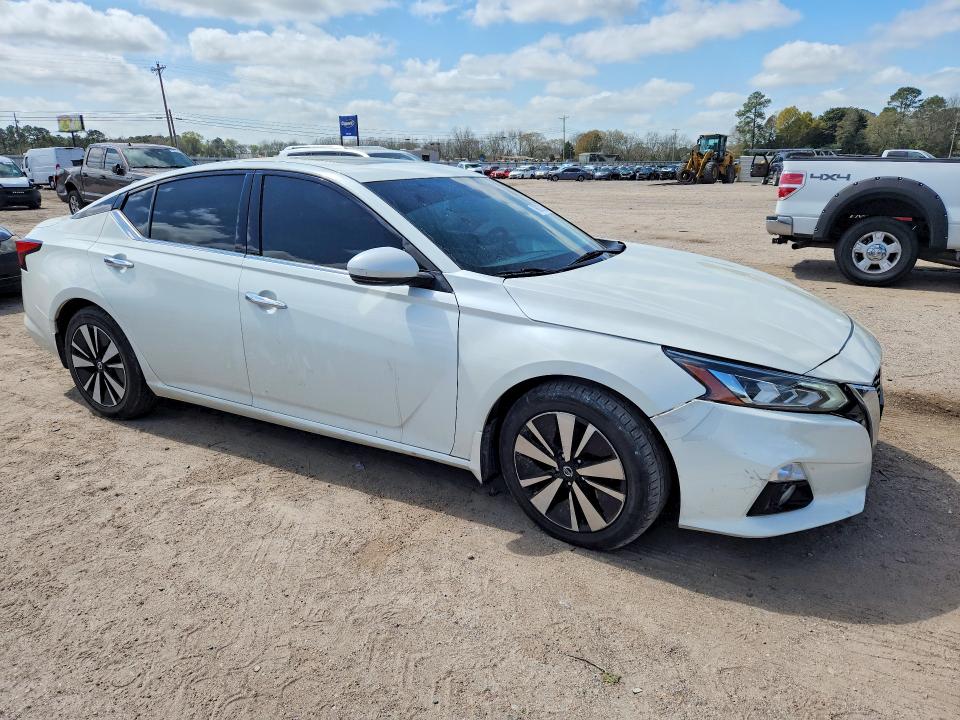 Продаж на аукціоні авто 2020 Nissan Altima, vin: 1N4BL4DV5LN323017, номер лоту: 79020215
