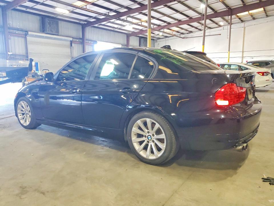 46366366 :رقم المزاد ، WBAPH7G53BNN06653 vin ، 2011 Bmw 328 مزاد بيع