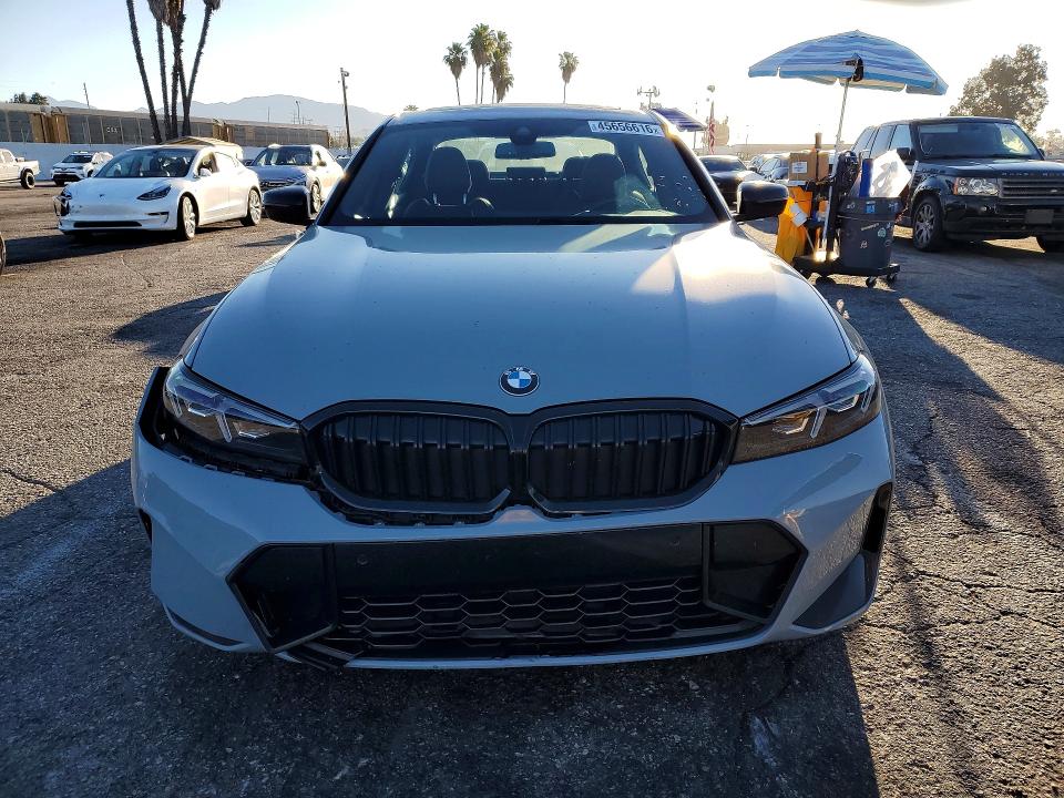 45656616 :رقم المزاد ، 3MW69CW04S8E97469 vin ، 2025 Bmw 330i مزاد بيع