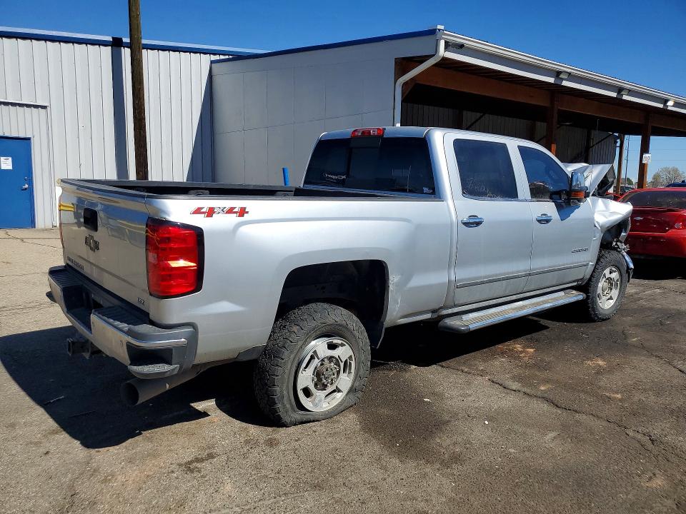Продаж на аукціоні авто 2018 Chevrolet Silverado, vin: 1GC1KWEY9JF230957, номер лоту: 46908076