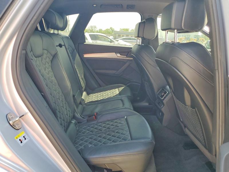 47686066 :رقم المزاد ، WA1C4AFY2J2182224 vin ، 2018 Audi Sq5 مزاد بيع