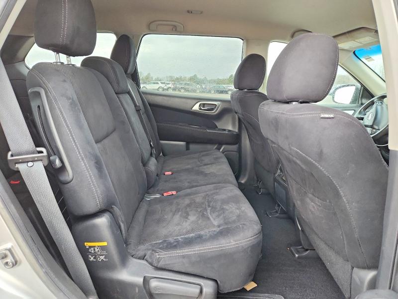 47904896 :رقم المزاد ، 5N1AR2MM4FC652187 vin ، 2015 Nissan Pathfinder مزاد بيع