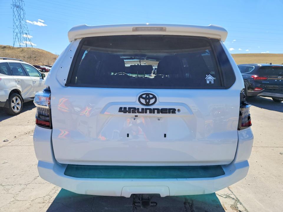 47458656 :رقم المزاد ، JTEMU5JR4M5887932 vin ، 2021 Toyota 4runner مزاد بيع