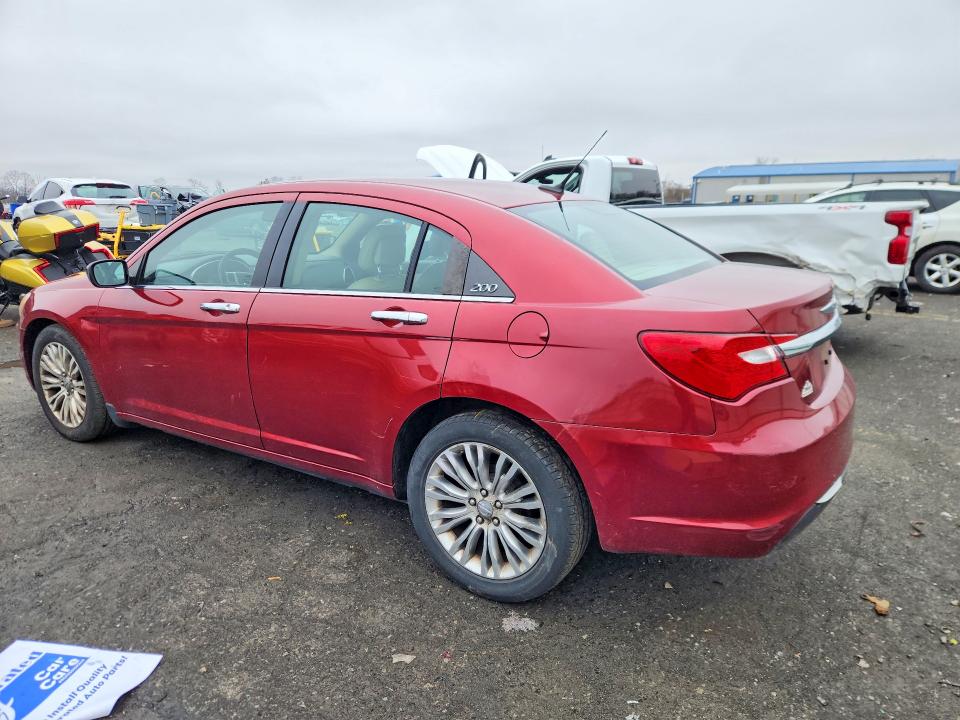 2011 Chrysler 200 მანქანა იყიდება აუქციონზე, vin: 1C3BC2FG4BN526898, აუქციონის ნომერი: 41679586