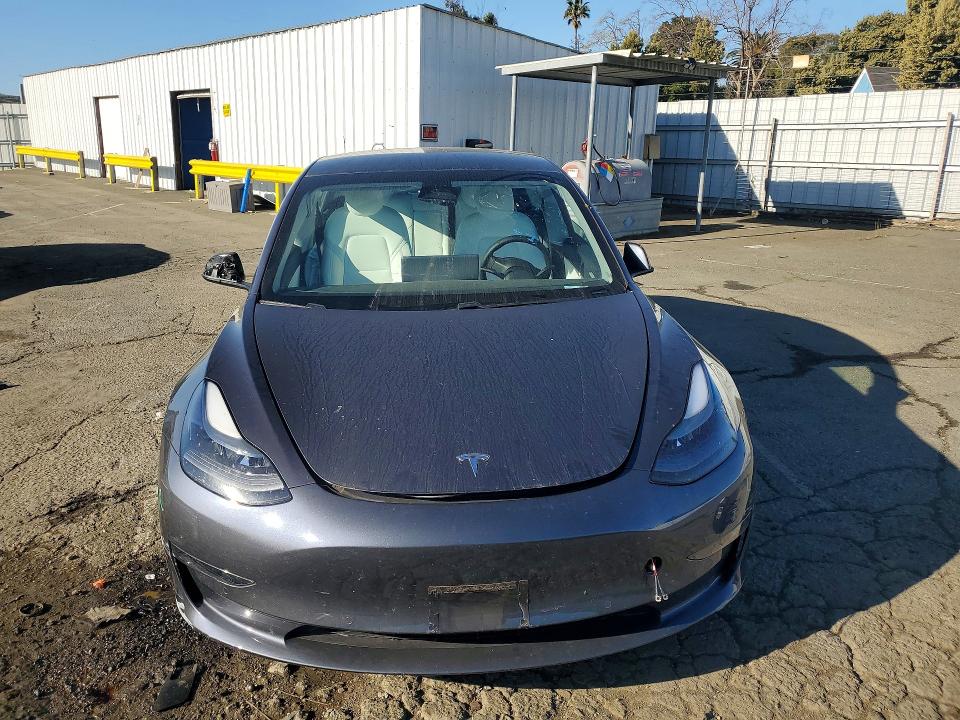 2021 Tesla 3 მანქანა იყიდება აუქციონზე, vin: 5YJ3E1EB1MF926686, აუქციონის ნომერი: 41585896