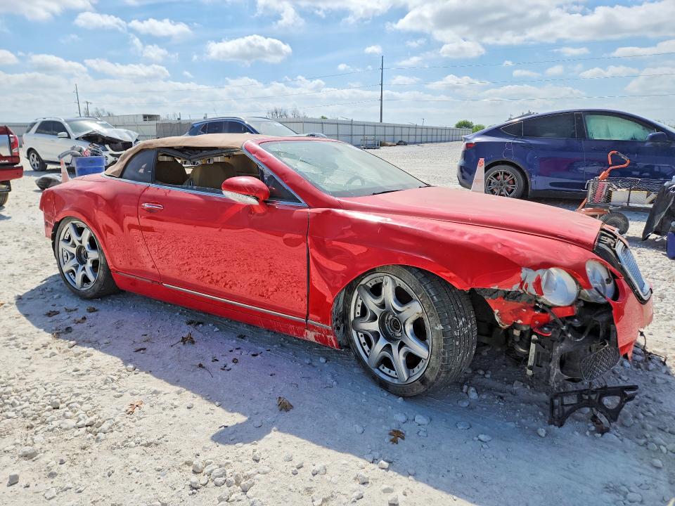 48101816 :رقم المزاد ، SCBDR33W17C044030 vin ، 2007 Bentley Continental مزاد بيع