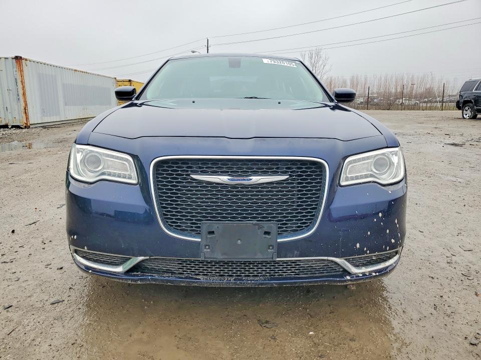 Продаж на аукціоні авто 2016 Chrysler 300, vin: 2C3CCAAG0GH238589, номер лоту: 79320105