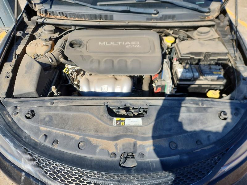 46722256 :رقم المزاد ، 1C3CCCAB4GN166299 vin ، 2016 Chrysler 200 مزاد بيع