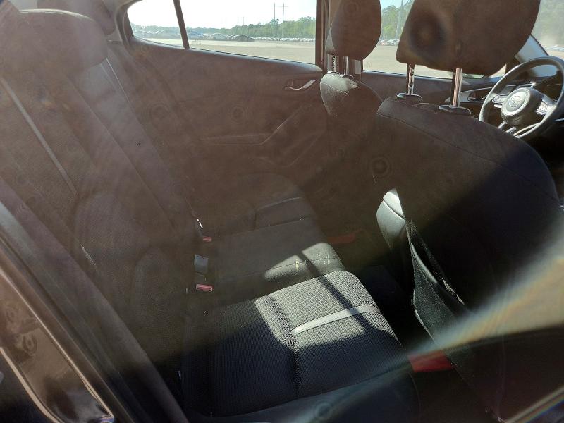47560946 :رقم المزاد ، 3MZBN1U77JM168687 vin ، 2018 Mazda 3 مزاد بيع