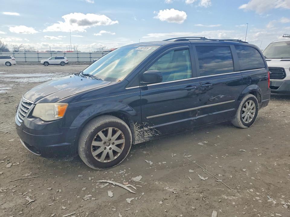 2010 Chrysler Town & Country მანქანა იყიდება აუქციონზე, vin: 2A4RR5D16AR241138, აუქციონის ნომერი: 41957826