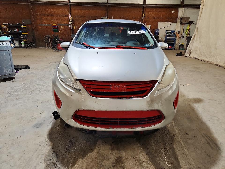 2013 Ford Fiesta მანქანა იყიდება აუქციონზე, vin: 3FADP4BJ8DM207383, აუქციონის ნომერი: 47724526