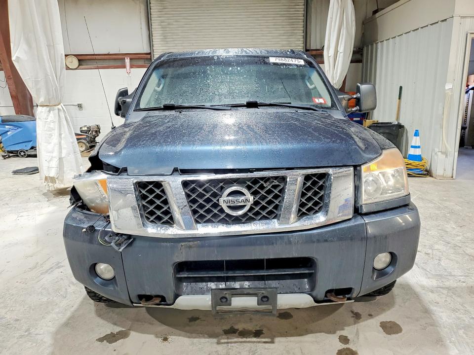 79882475 :رقم المزاد ، 1N6AA0EC9EN512626 vin ، 2014 Nissan Titan مزاد بيع