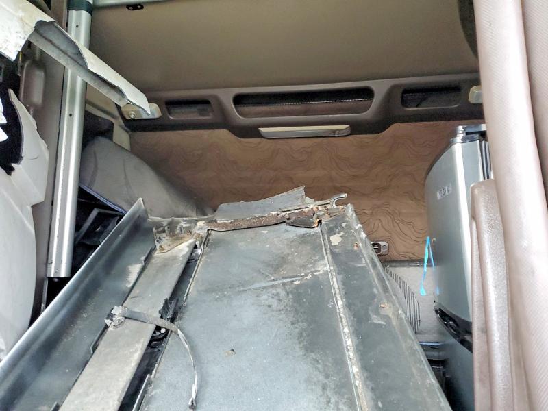 2015 Volv Vn Vnl მანქანა იყიდება აუქციონზე, vin: 4V4NC9EH5FN185095, აუქციონის ნომერი: 41978226