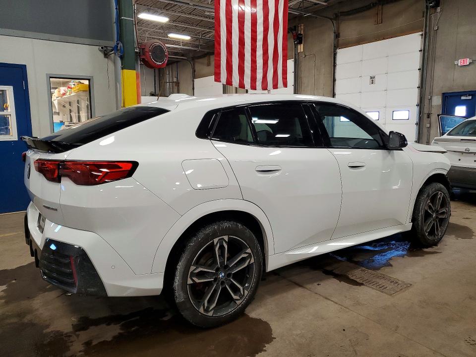 46212846 :رقم المزاد ، WBX63GM06S5327483 vin ، 2025 Bmw X2 مزاد بيع