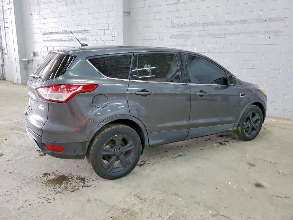 Продажа на аукционе авто 2016 Ford Escape, vin: 1FMCU0GX6GUB24325, номер лота: 45601796