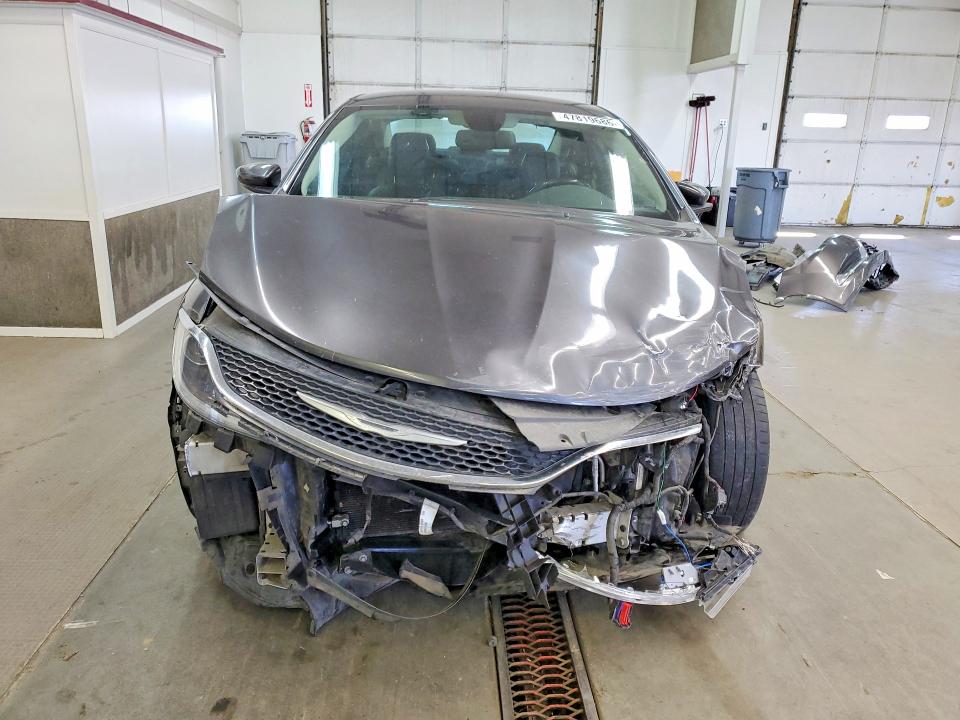 Продаж на аукціоні авто 2015 Chrysler 200, vin: 1C3CCCAB8FN685080, номер лоту: 47819686