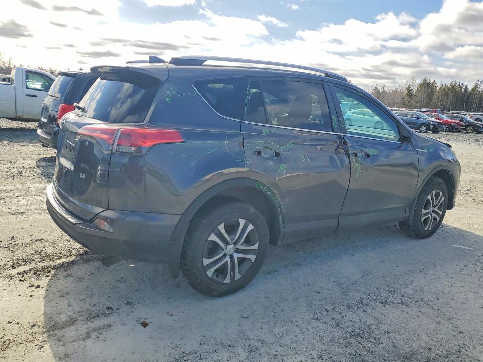 46493326 :رقم المزاد ، 2T3ZFREVXHW381040 vin ، 2017 Toyota Rav4 مزاد بيع