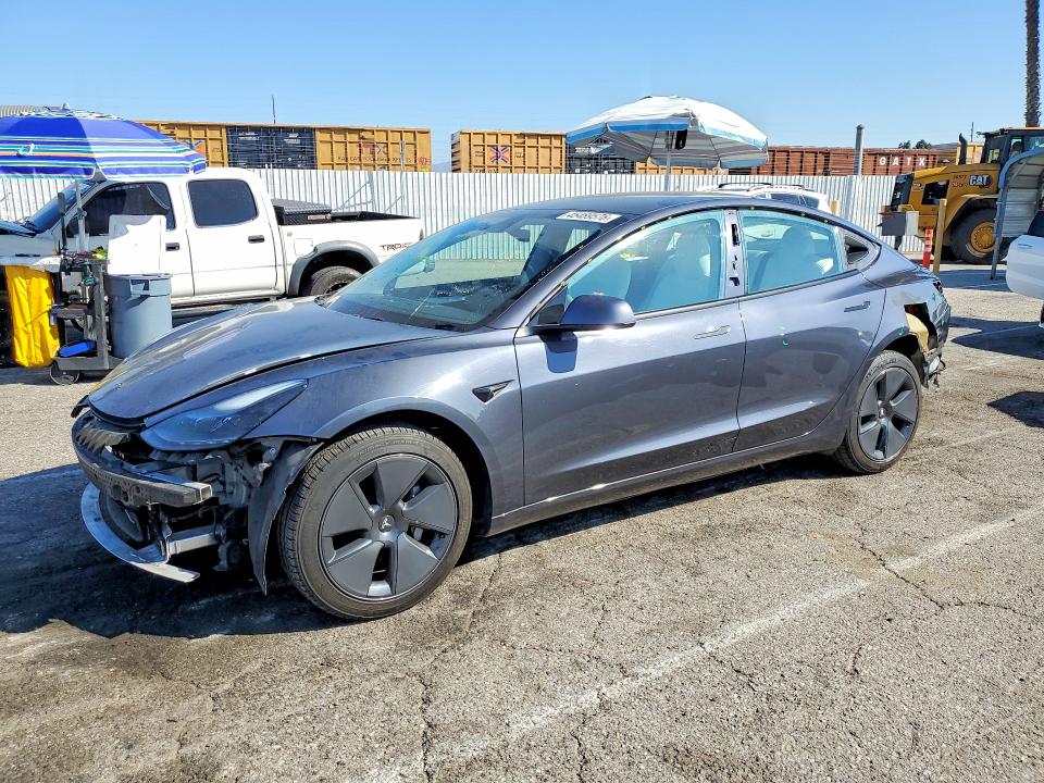 2022 Tesla Model 3 მანქანა იყიდება აუქციონზე, vin: 5YJ3E1EB8NF203693, აუქციონის ნომერი: 45489576