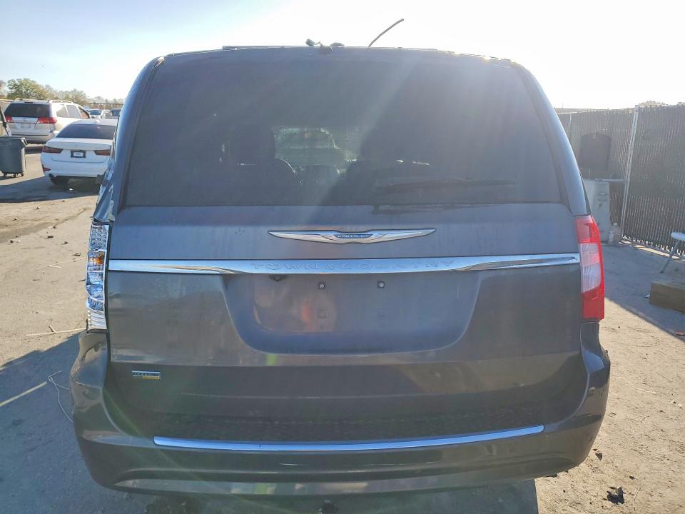 Продажа на аукционе авто 2015 Chrysler Town & Country, vin: 2C4RC1BG1FR608705, номер лота: 79362935