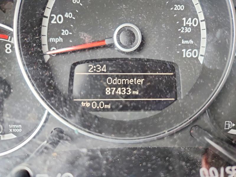 2013 Volkswagen Beetle მანქანა იყიდება აუქციონზე, vin: 3VW5P7AT1DM812412, აუქციონის ნომერი: 79704235