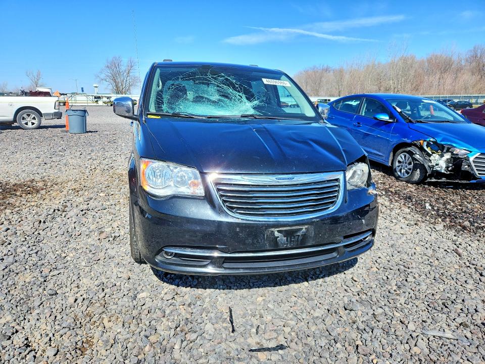 2015 Chrysler Town & Country მანქანა იყიდება აუქციონზე, vin: 2C4RC1BG4FR538844, აუქციონის ნომერი: 46096986