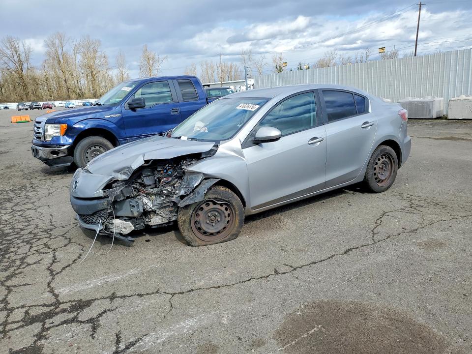 41828316 :رقم المزاد ، JM1BL1TG8D1793353 vin ، 2013 Mazda 3 مزاد بيع