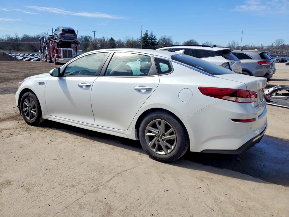 2019 Kia Optima მანქანა იყიდება აუქციონზე, vin: 5XXGT4L3XKG328255, აუქციონის ნომერი: 46928386