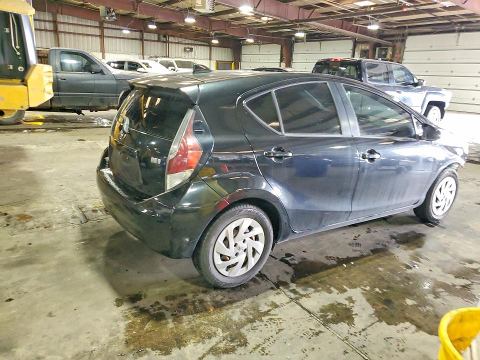 45446406 :رقم المزاد ، JTDKDTB36G1122131 vin ، 2016 Toyota Prius C مزاد بيع