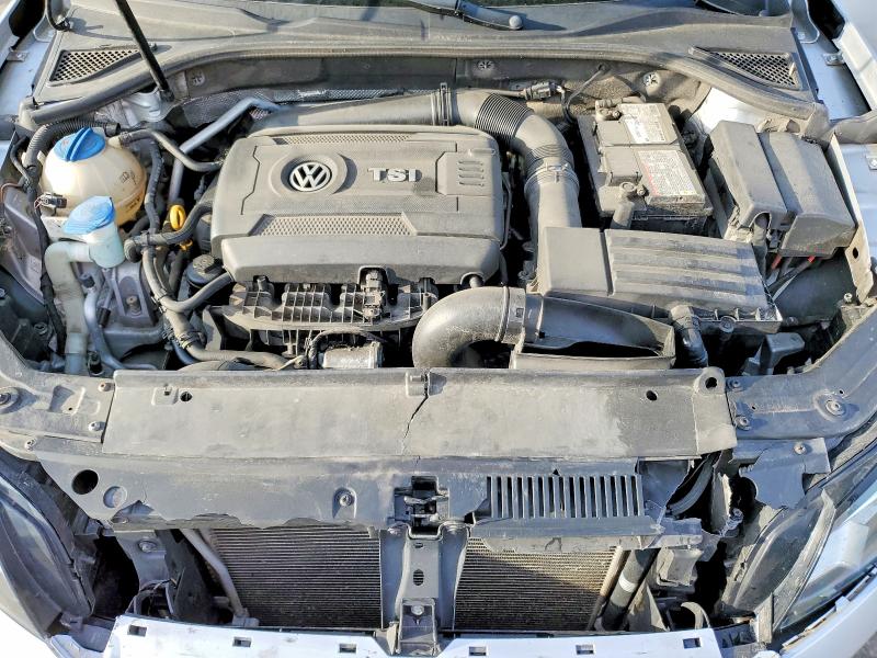 47932956 :رقم المزاد ، 1VWAT7A38FC104608 vin ، 2015 Volkswagen Passat مزاد بيع