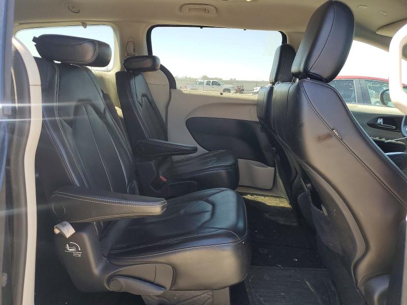 45856716 :رقم المزاد ، 2C4RC1DG3LR145748 vin ، 2020 Chrysler Voyager مزاد بيع