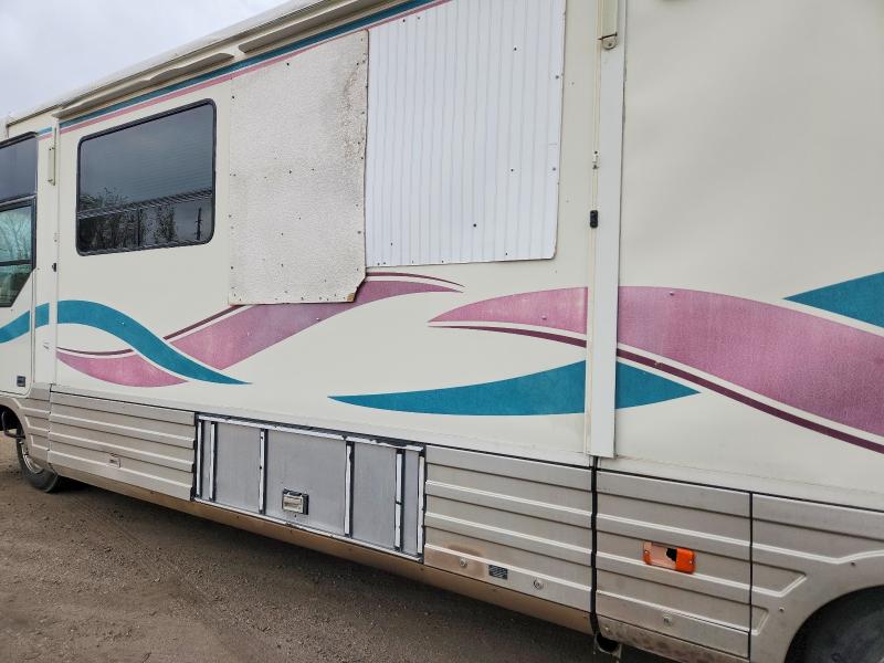 47640616 :رقم المزاد ، 1GBLP37J7T3301588 vin ، 1996 Winnibago Recreational Vehicle (rv) مزاد بيع