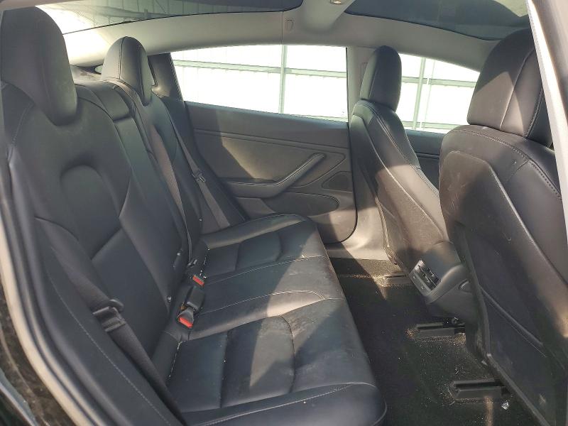 78166465 :رقم المزاد ، 5YJ3E1EA7JF033800 vin ، 2018 Tesla Model 3 مزاد بيع