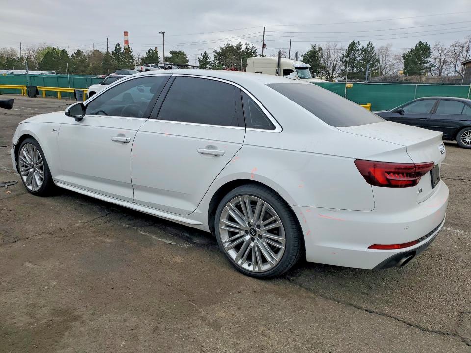 2018 Audi A4 მანქანა იყიდება აუქციონზე, vin: WAULMAF40JA145825, აუქციონის ნომერი: 46927916