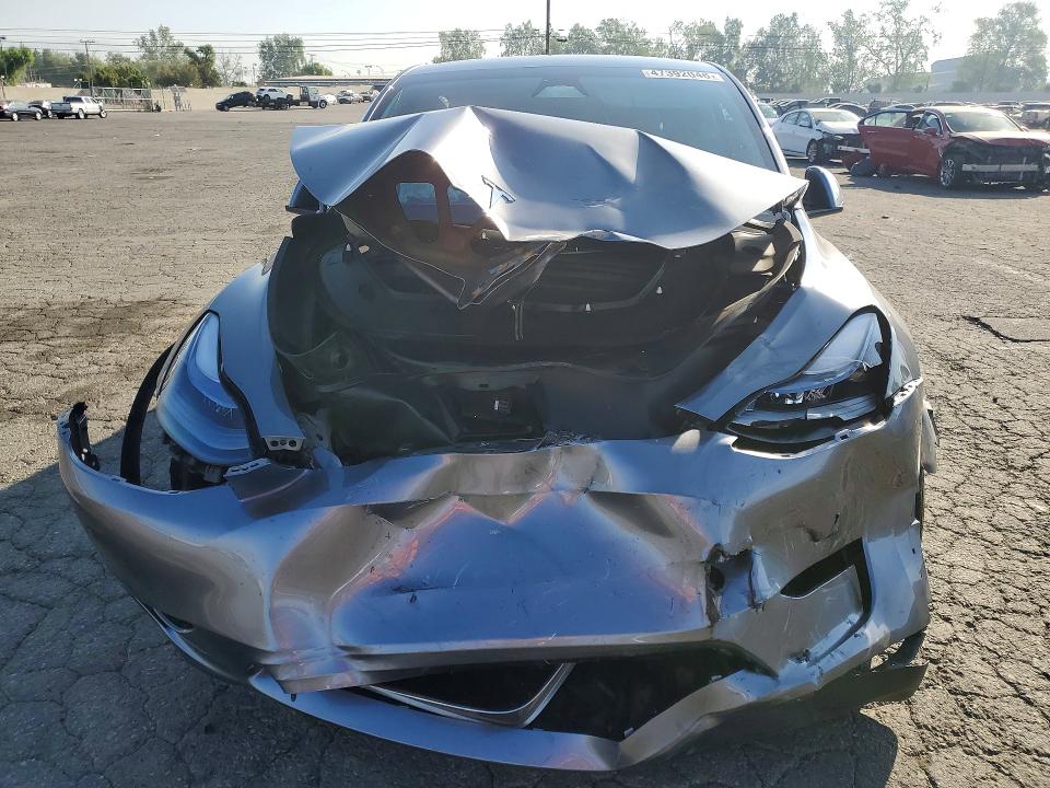 2024 Tesla Model Y მანქანა იყიდება აუქციონზე, vin: 7SAYGDEF8RF192966, აუქციონის ნომერი: 47392046