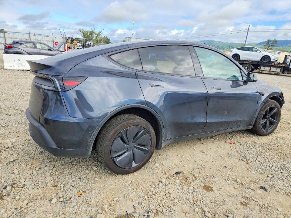 2026 Tesla Model Y მანქანა იყიდება აუქციონზე, vin: 7SAYGDED3TF399691, აუქციონის ნომერი: 77625685