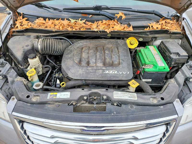 2016 Chrysler Town & Country მანქანა იყიდება აუქციონზე, vin: 2C4RC1BG8GR296013, აუქციონის ნომერი: 47298656