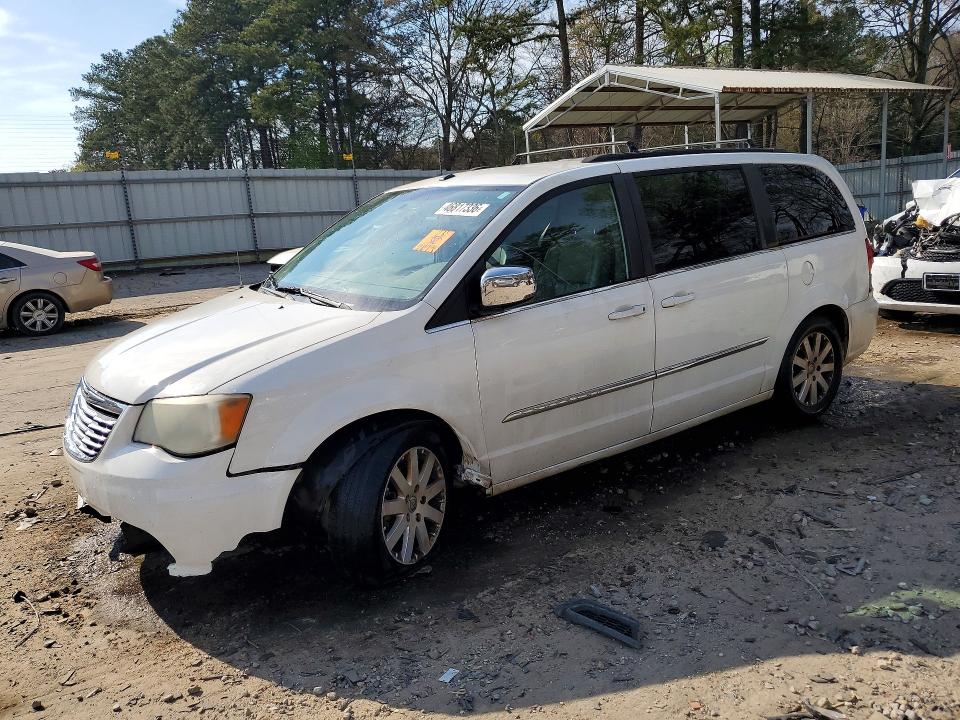 46817336 :رقم المزاد ، 2A4RR8DG3BR613333 vin ، 2011 Chrysler Town & Country مزاد بيع
