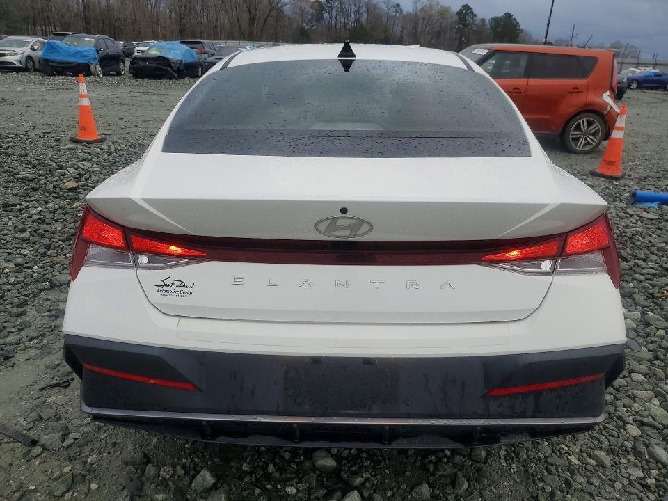 2024 Hyundai Elantra მანქანა იყიდება აუქციონზე, vin: KMHLM4DG3RU755936, აუქციონის ნომერი: 46283756