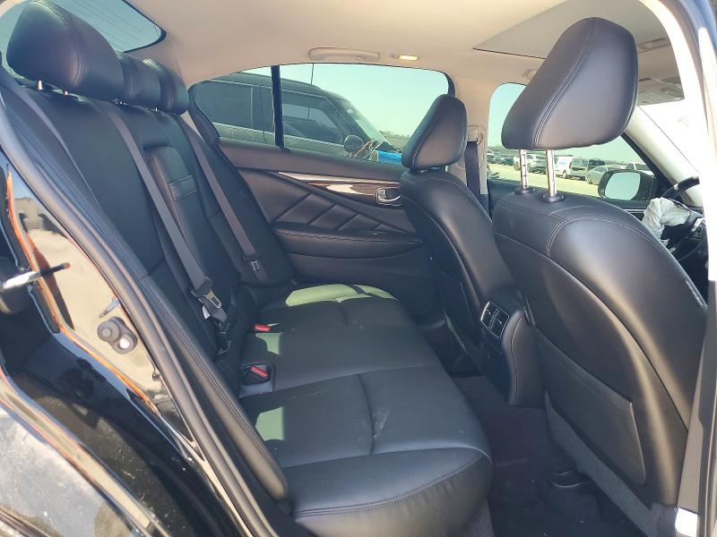 46867026 :رقم المزاد ، JN1EV7AP8JM590845 vin ، 2018 Infiniti Q50 مزاد بيع