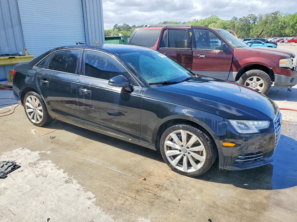 Продаж на аукціоні авто 2017 Audi A4, vin: WAUANAF40HN039687, номер лоту: 47968136