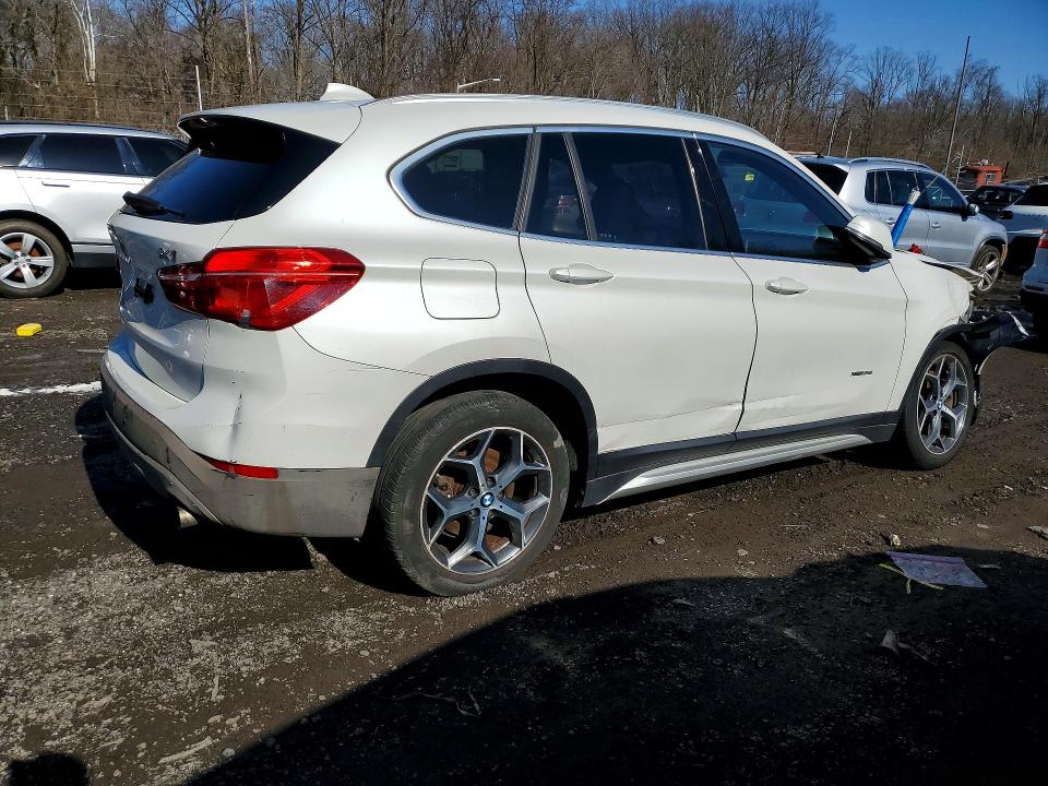 Продаж на аукціоні авто 2018 Bmw X1, vin: WBXHT3C37J5K30028, номер лоту: 76584445