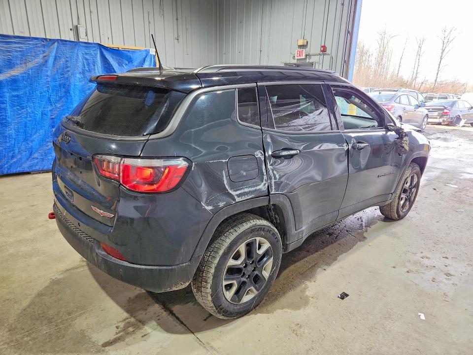Продаж на аукціоні авто 2018 Jeep Compass, vin: 3C4NJDDB8JT282799, номер лоту: 41887716