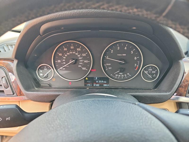 2013 Bmw 328 მანქანა იყიდება აუქციონზე, vin: WBA3A5C55DJ461982, აუქციონის ნომერი: 45836906