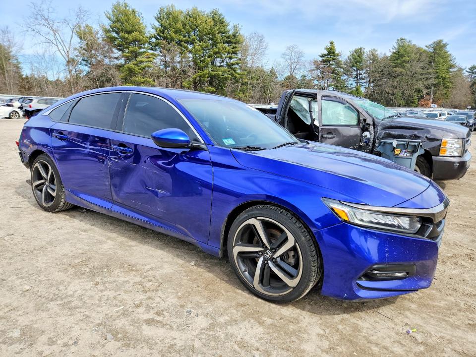 47419156 :رقم المزاد ، 1HGCV1F39JA074729 vin ، 2018 Honda Accord مزاد بيع
