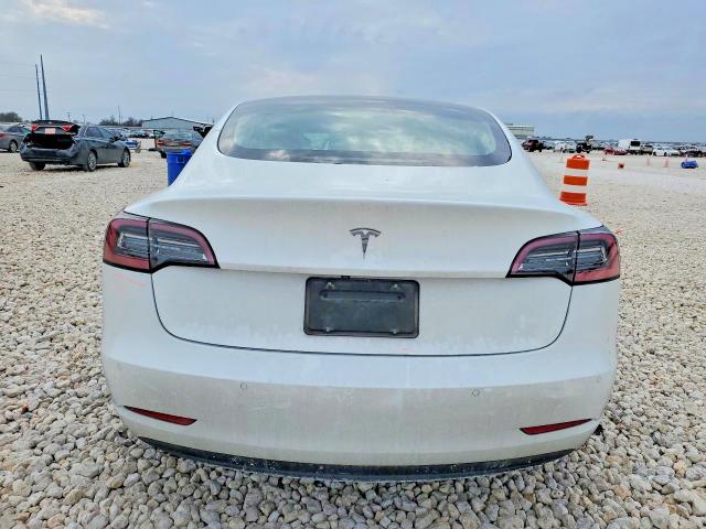 2020 Tesla Model 3 მანქანა იყიდება აუქციონზე, vin: 5YJ3E1EA9LF799837, აუქციონის ნომერი: 79897125