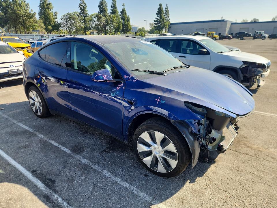 2023 Tesla Model Y მანქანა იყიდება აუქციონზე, vin: 7SAYGDEE7PF836977, აუქციონის ნომერი: 47027056